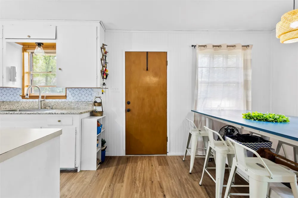 111 Island Park Drive Gun Barrel City, TX 75156