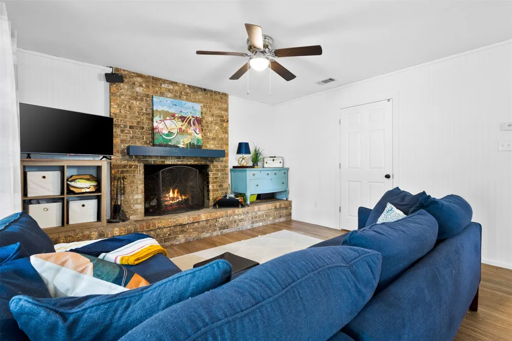 111 Island Park Drive Gun Barrel City, TX 75156