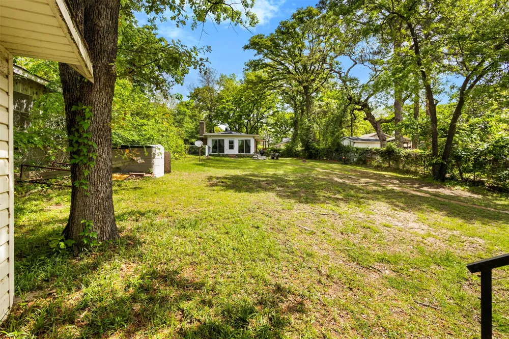 111 Island Park Drive Gun Barrel City, TX 75156