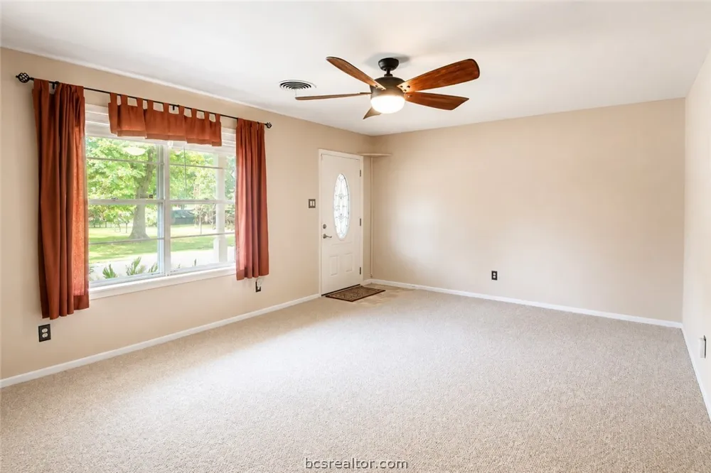 1507 Meadow Lane Brenham, TX 77833