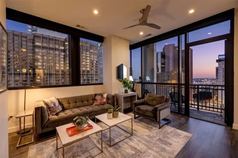 1211 Caroline Street #1501