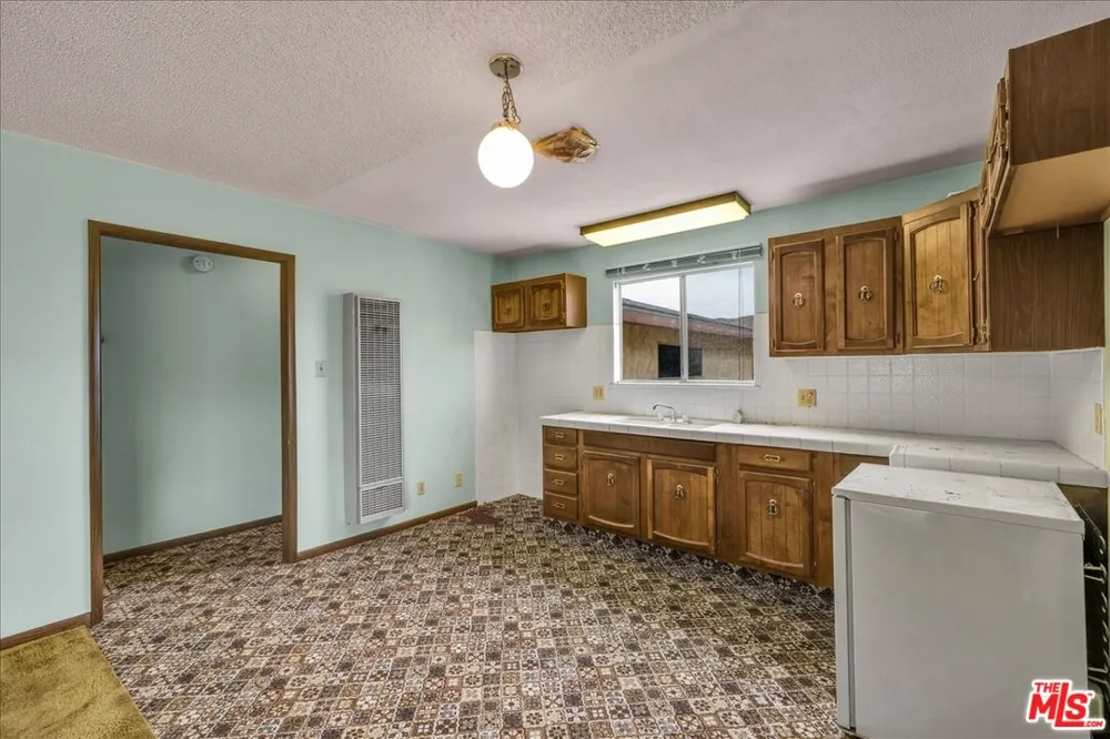 8686 Uphill Road Joshua Tree, CA 92252