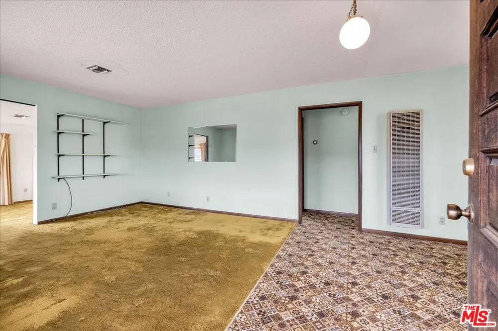 8686 Uphill Road Joshua Tree, CA 92252