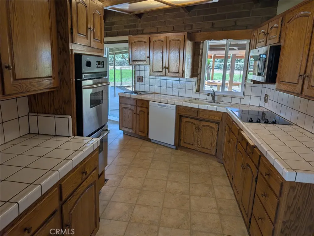 4240 Los Olivos Rd Merced, CA 95340