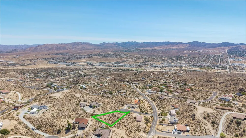 57006 Pinto Court Yucca Valley, CA 92284
