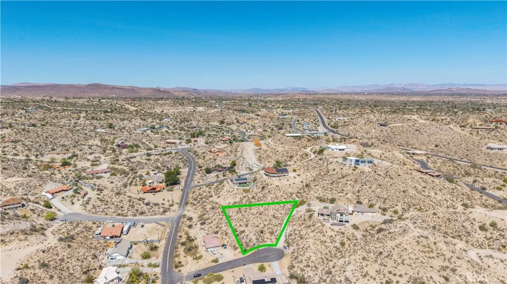 57006 Pinto Court Yucca Valley, CA 92284