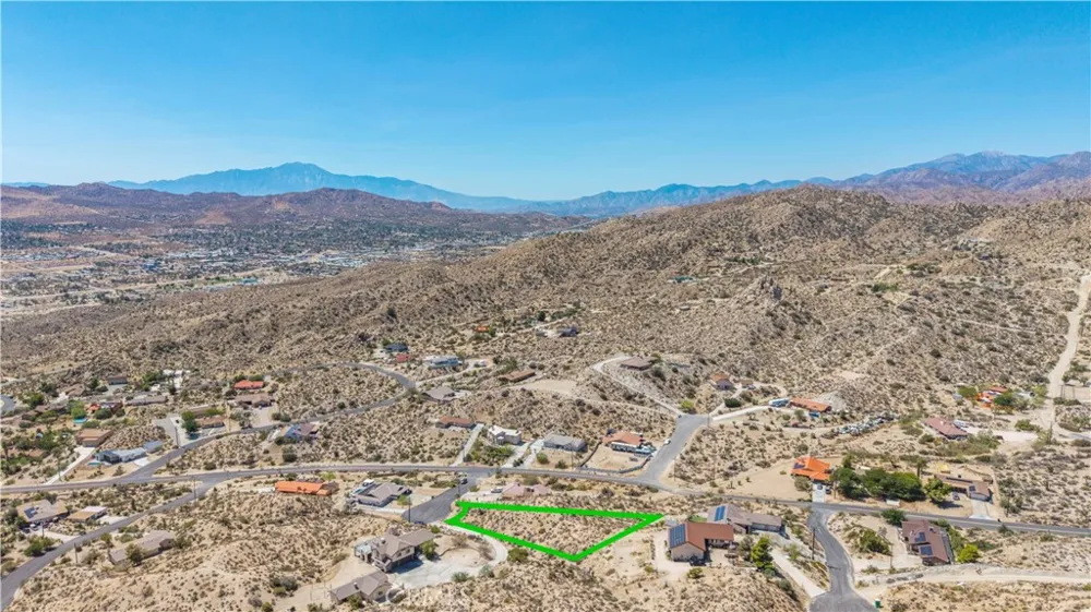 57006 Pinto Court Yucca Valley, CA 92284