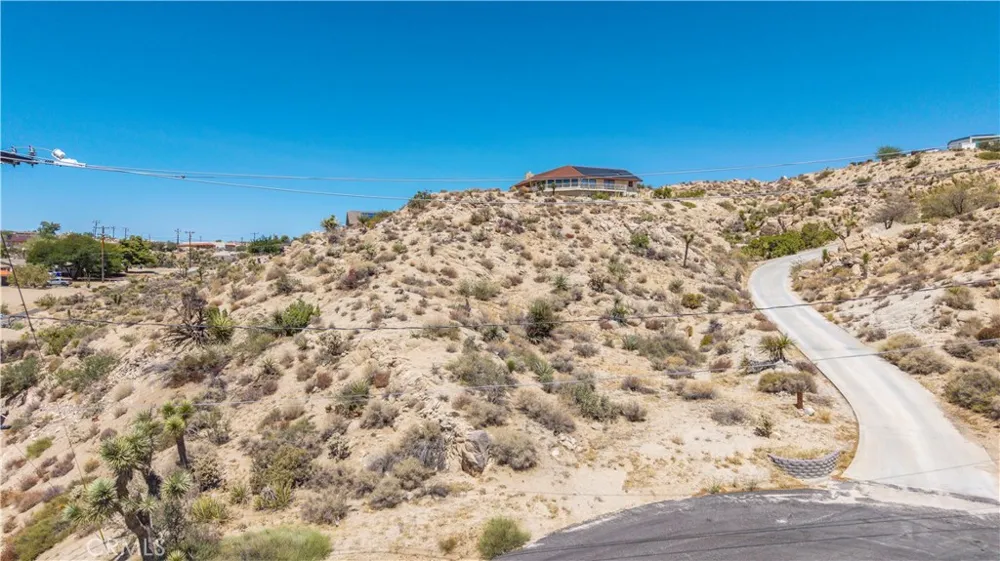 57006 Pinto Court Yucca Valley, CA 92284