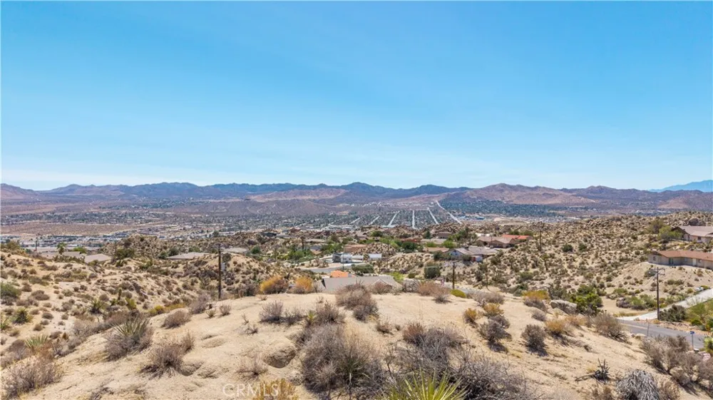 57006 Pinto Court Yucca Valley, CA 92284