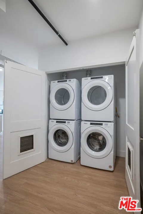 1221 Myra Avenue #226 Los Angeles, CA 90029