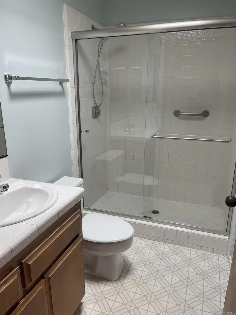 567 F Coronado, CA 92118