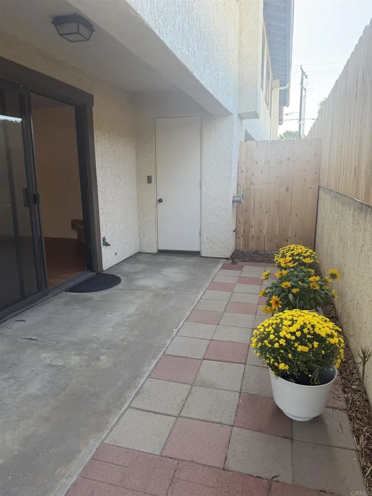 567 F Coronado, CA 92118