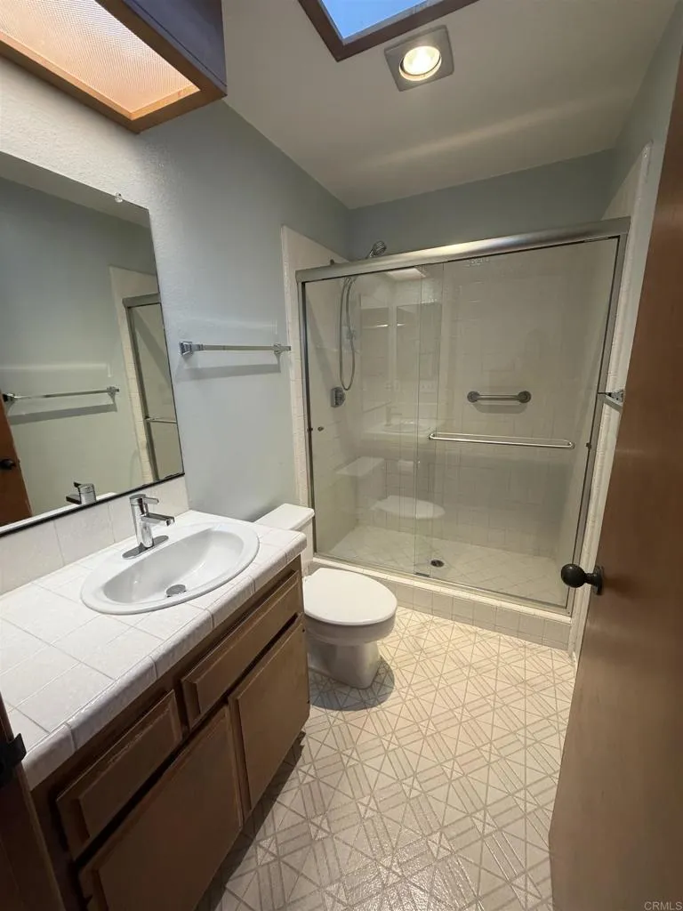 567 F Coronado, CA 92118