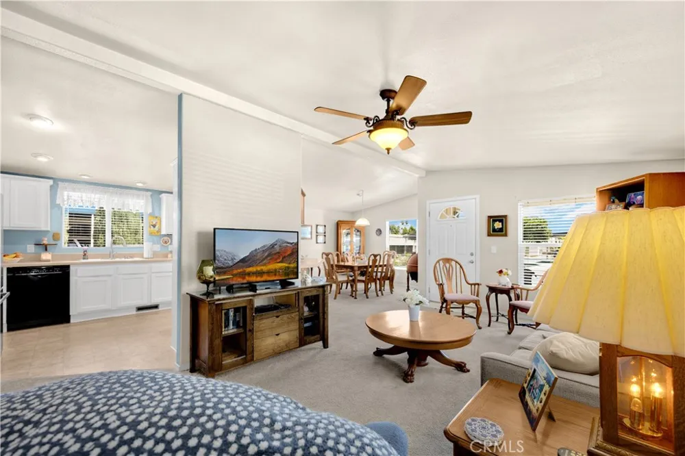 590 San Mateo Circle Hemet, CA 92543