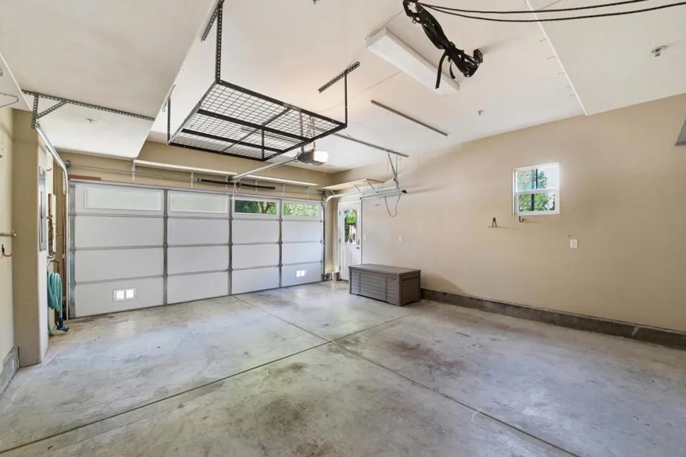 2222 Raspberry Lane Mountain View, CA 94043