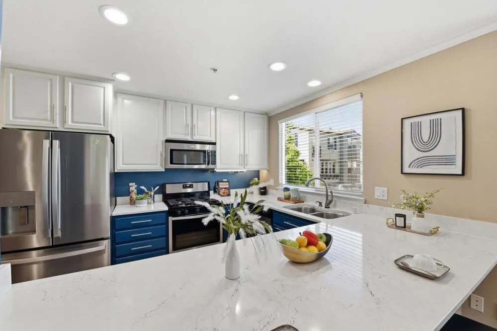 2222 Raspberry Lane Mountain View, CA 94043