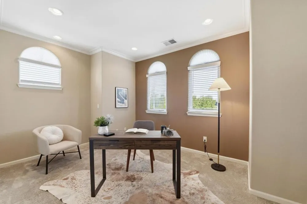 2222 Raspberry Lane Mountain View, CA 94043