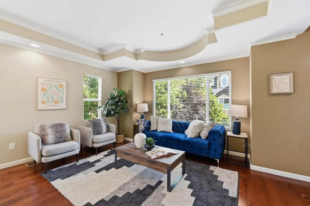 2222 Raspberry Lane Mountain View, CA 94043
