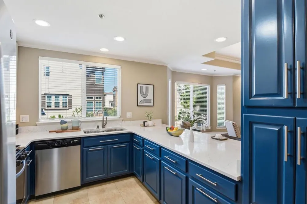 2222 Raspberry Lane Mountain View, CA 94043