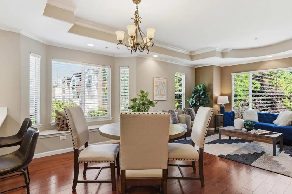 2222 Raspberry Lane Mountain View, CA 94043