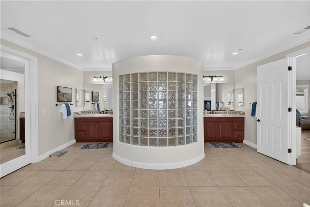 18742 Turfway Park Yorba Linda, CA 92886
