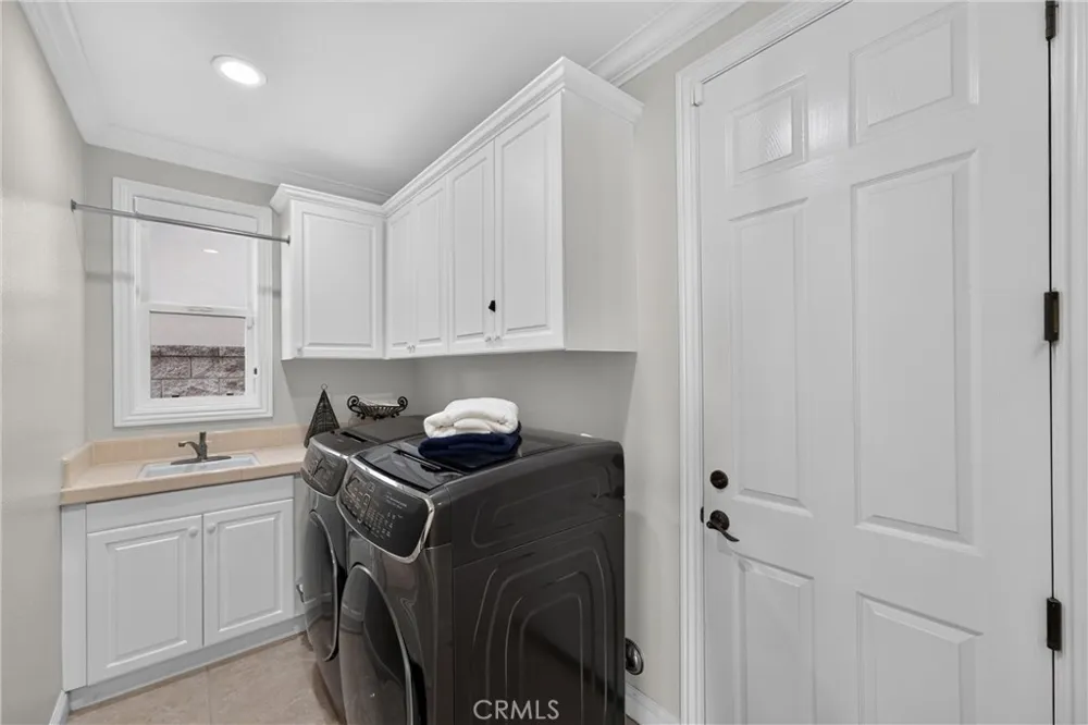 18742 Turfway Park Yorba Linda, CA 92886
