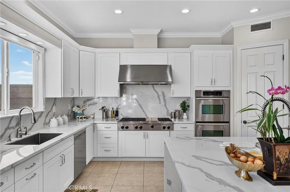 18742 Turfway Park Yorba Linda, CA 92886