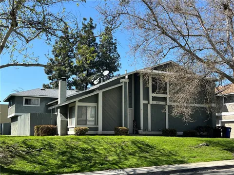 221 Grayson Way #D