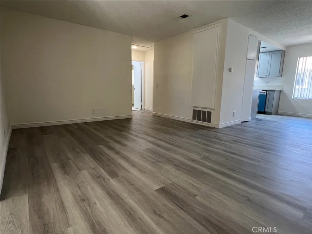 221 Grayson Way #D Upland, CA 91786