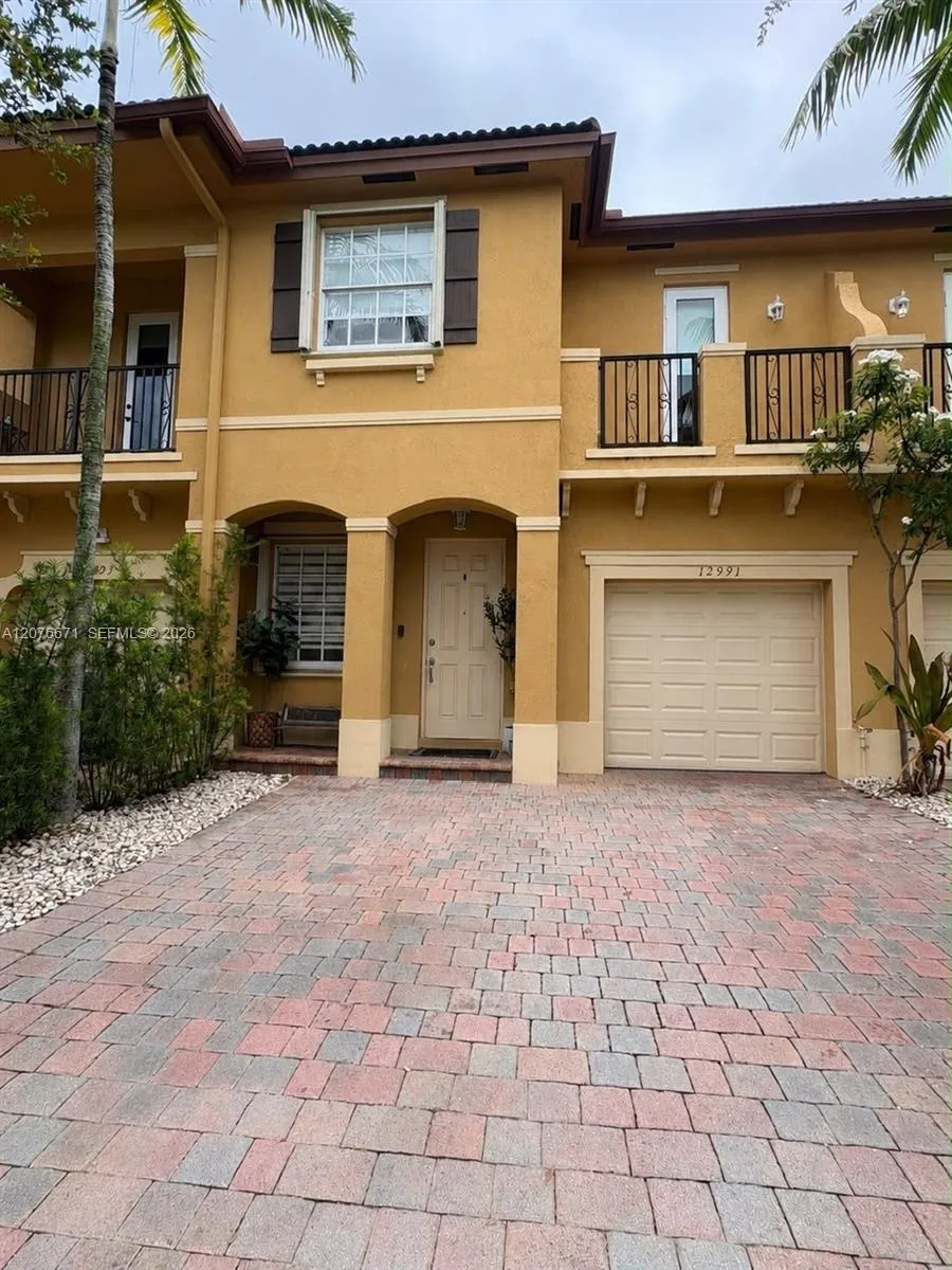 12991 SW 135th Ter Miami, FL 33186