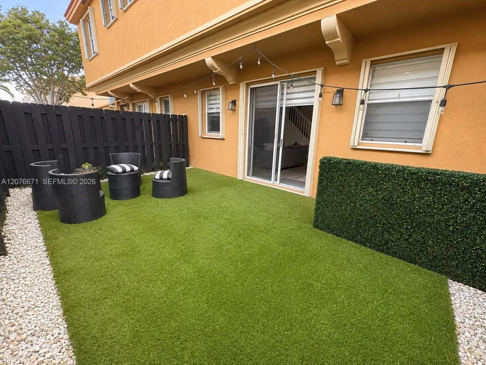 12991 SW 135th Ter Miami, FL 33186
