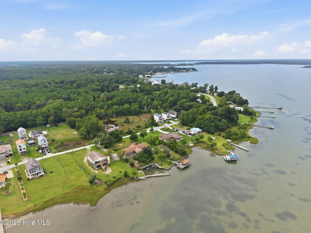 657 Canady Road Sneads Ferry, NC 28460
