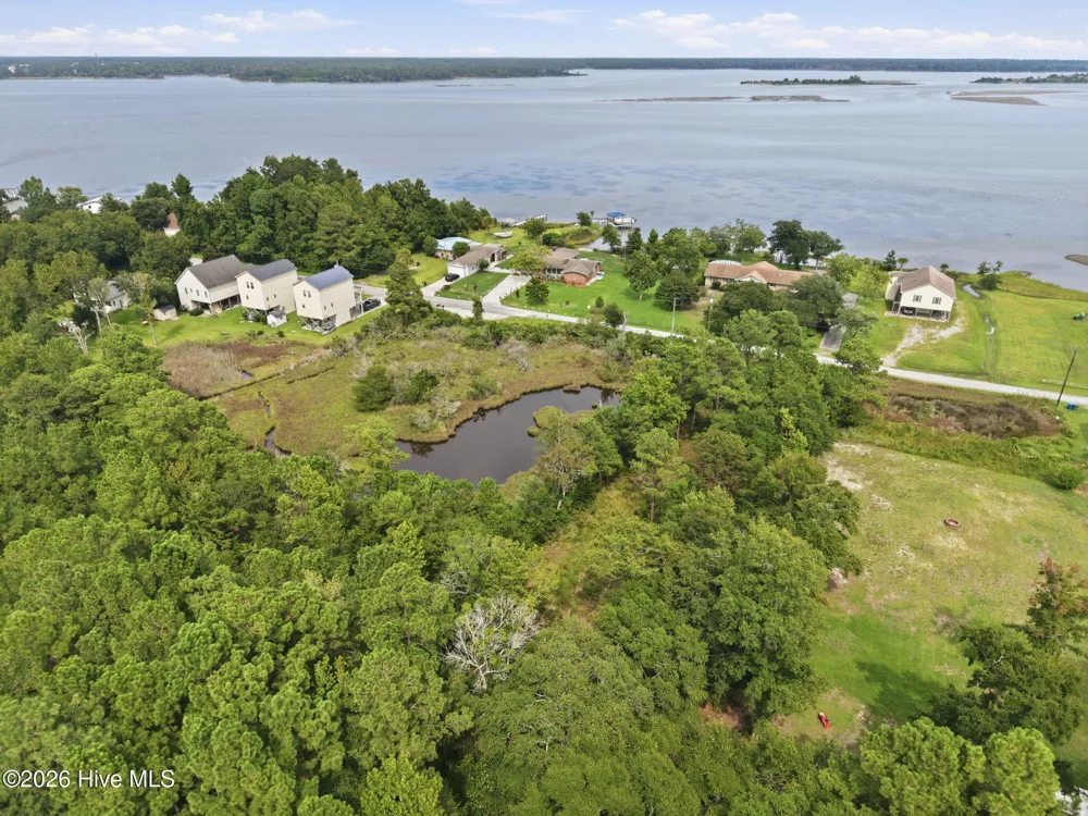 657 Canady Road Sneads Ferry, NC 28460