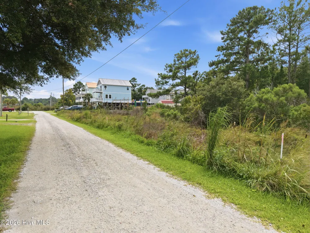 657 Canady Road Sneads Ferry, NC 28460