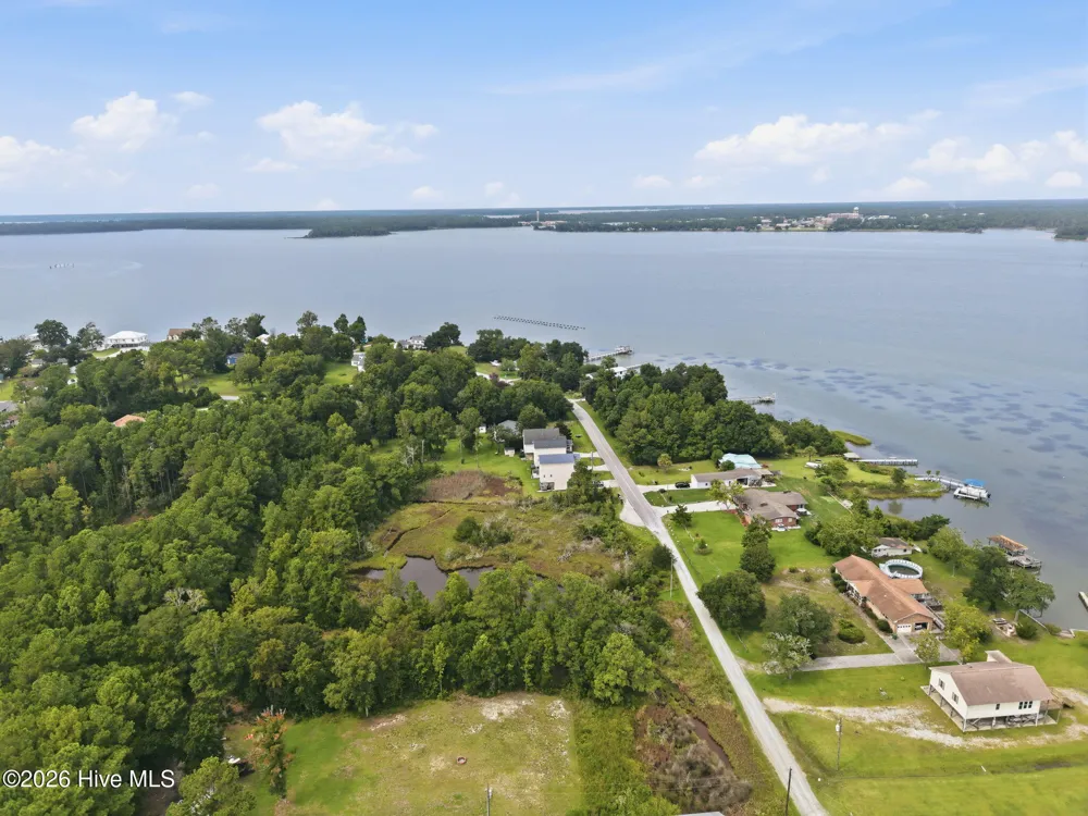 657 Canady Road Sneads Ferry, NC 28460