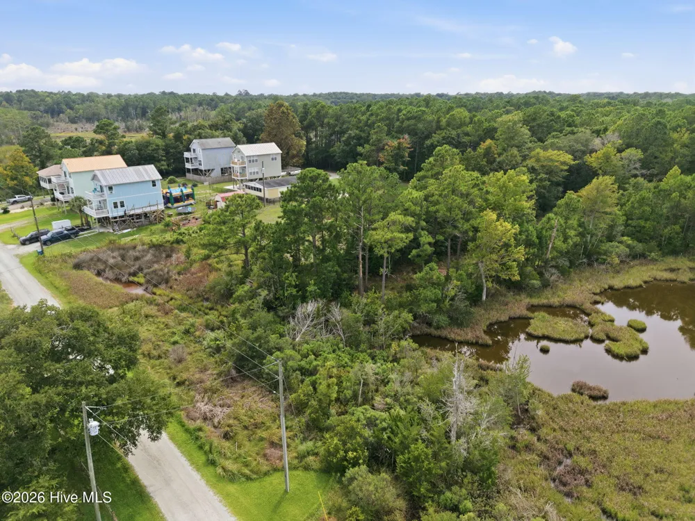 657 Canady Road Sneads Ferry, NC 28460
