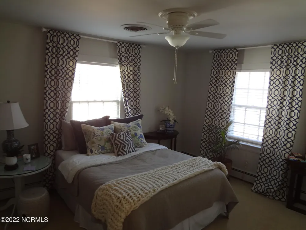 3004 S Elm Street Greenville, NC 27858