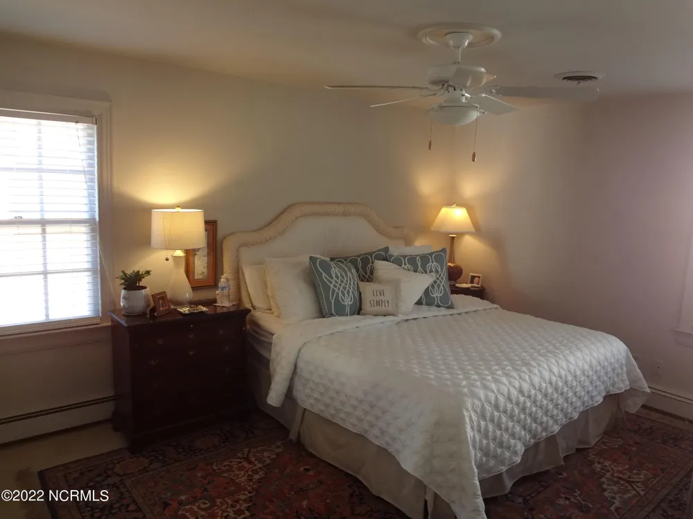 3004 S Elm Street Greenville, NC 27858