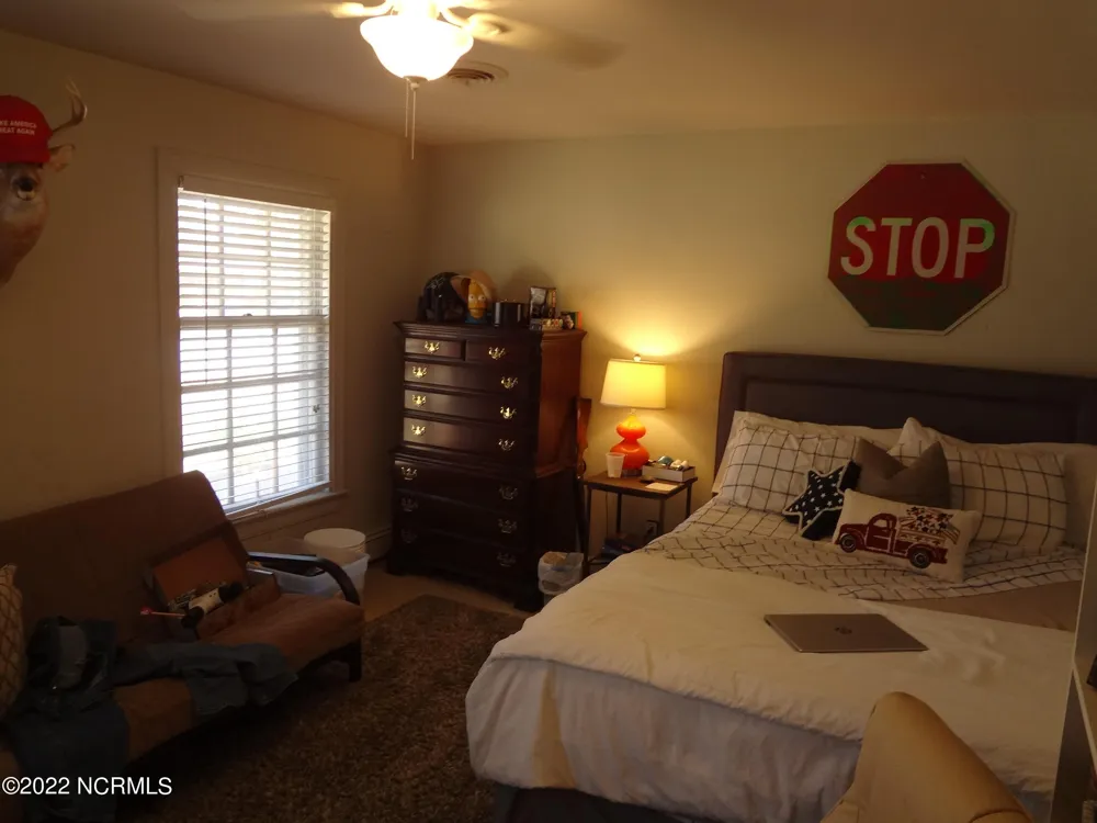 3004 S Elm Street Greenville, NC 27858