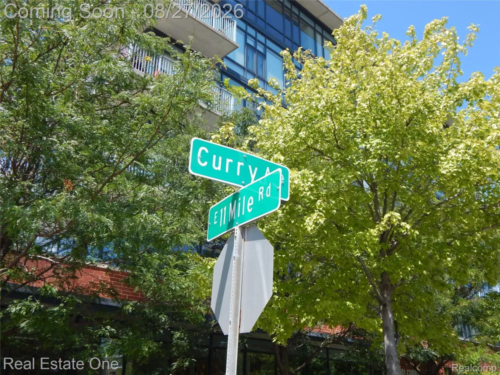 101 Curry Avenue #436 Royal Oak City, MI 48067