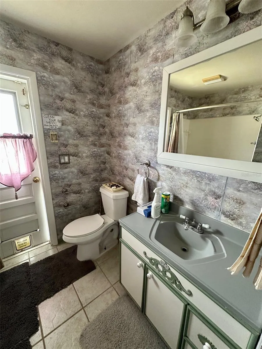 300 BROADVIEW AVENUE Altamonte Springs, FL 32701