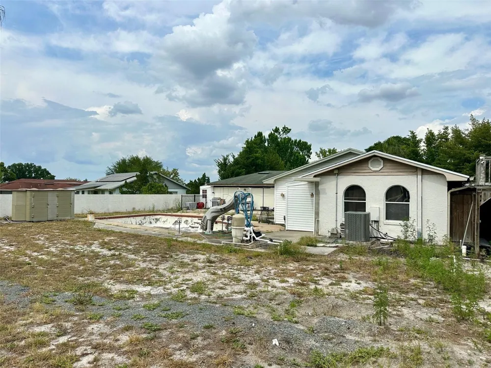 300 BROADVIEW AVENUE Altamonte Springs, FL 32701
