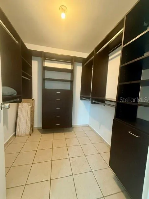 Cond. Camelot 842 #3601 San Juan, PR 00926