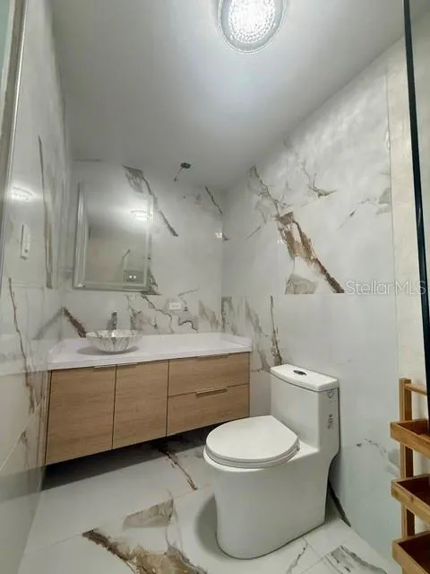 Cond. Camelot 842 #3601 San Juan, PR 00926