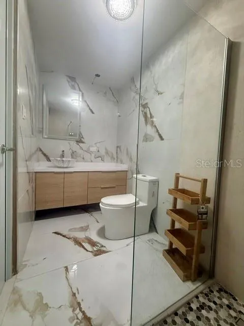 Cond. Camelot 842 #3601 San Juan, PR 00926