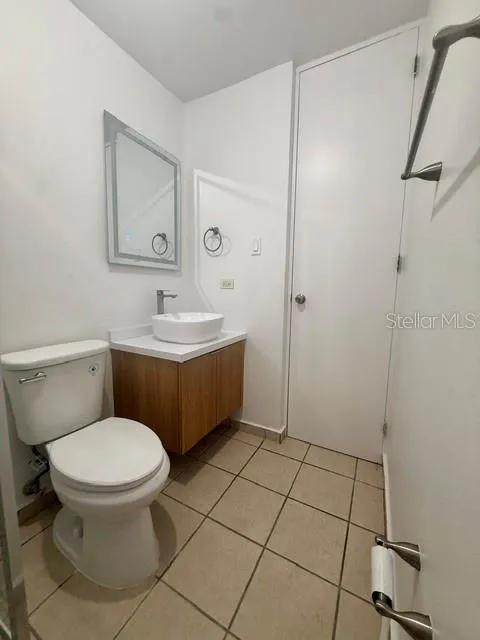Cond. Camelot 842 #3601 San Juan, PR 00926