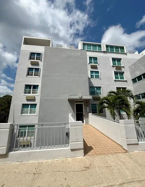 Cond. Camelot 842 #3601 San Juan, PR 00926