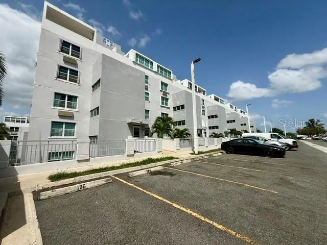Cond. Camelot 842 #3601 San Juan, PR 00926