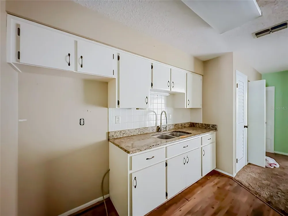 9320 SE MARICAMP ROAD ocala, FL 34472