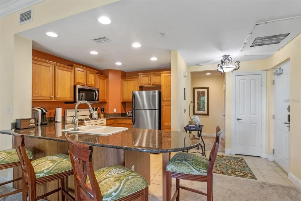 1598 HERITAGE CROSSING COURT #102 Kissimmee, FL 34747